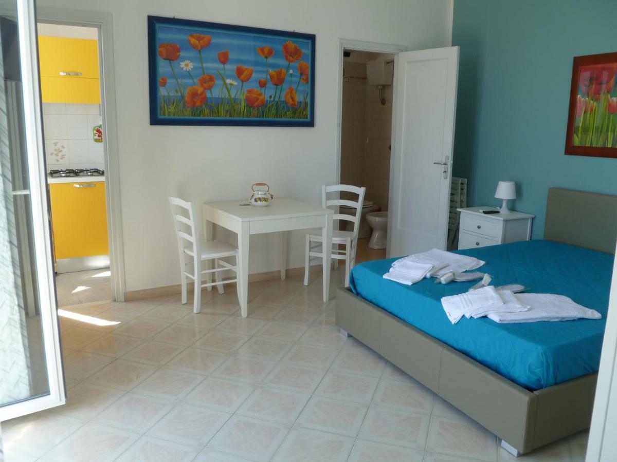 Casa Michela, Sea-View Apartments Trabia Buitenkant foto